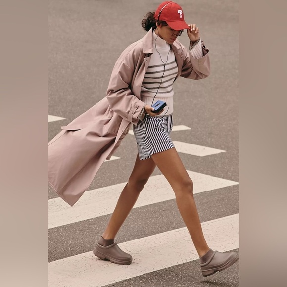 ❤️HP❤️ NWT Size XS (P2P 23.5) Anthropologie oversized Trench Coat (Color: TAUPE) - Picture 3 of 16